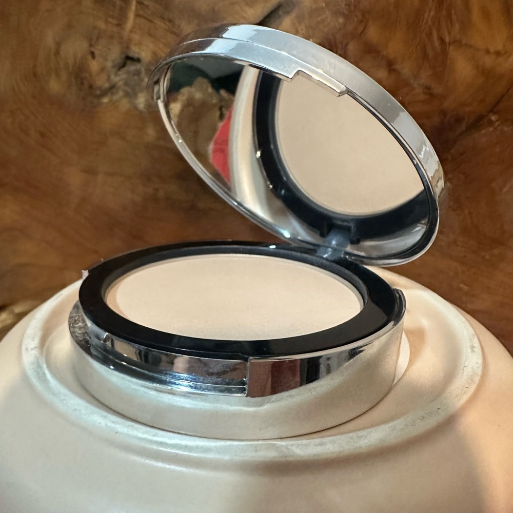 ELF finishing powder